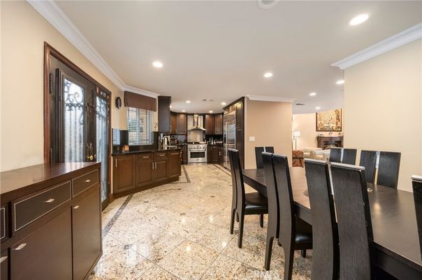 Dining room, Interior, Kitchen, Recessed Lighting, Stainless Steel Appliances