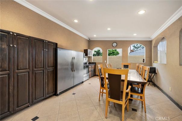 Dining room, Interior, Kitchen, Recessed Lighting, Stainless Steel Appliances