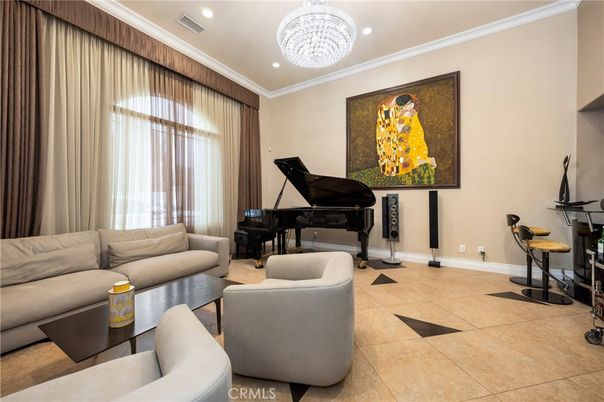 Chandelier, Interior, Living room, Piano, Recessed Lighting