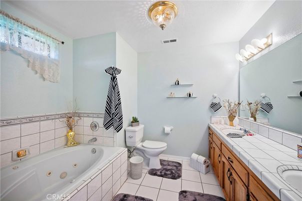 Bathroom, Interior, Tile Countertops