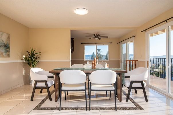 Dining room, Interior, Recessed Lighting