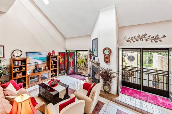 Fireplace, Interior, Living room