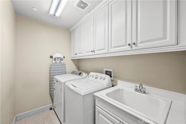 Interior, Recessed Lighting, Washer