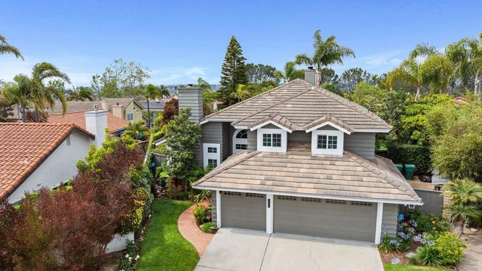 Attached, Detached Garage, Exterior, Facade, Mediterranean