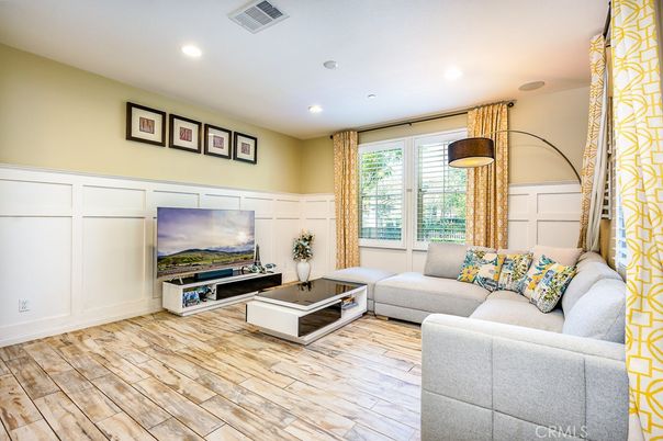 Interior, Living room, Recessed Lighting, Wood Texture Flooring