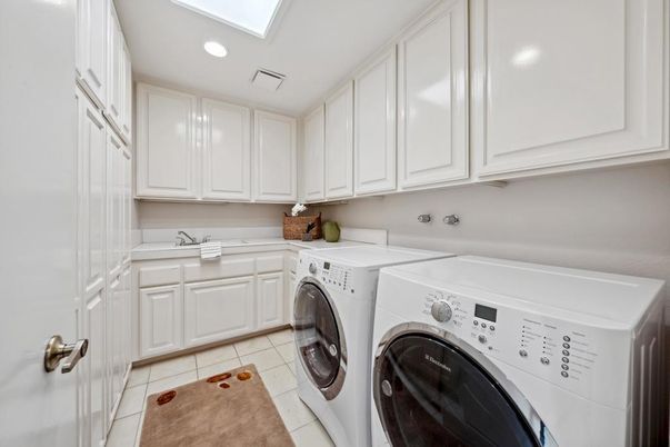 Interior, Recessed Lighting, Washer
