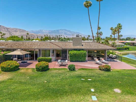 Backyard, Exterior, Water
