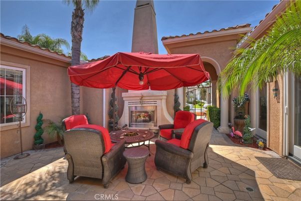 Exterior, Fireplace