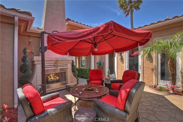 Exterior, Fireplace