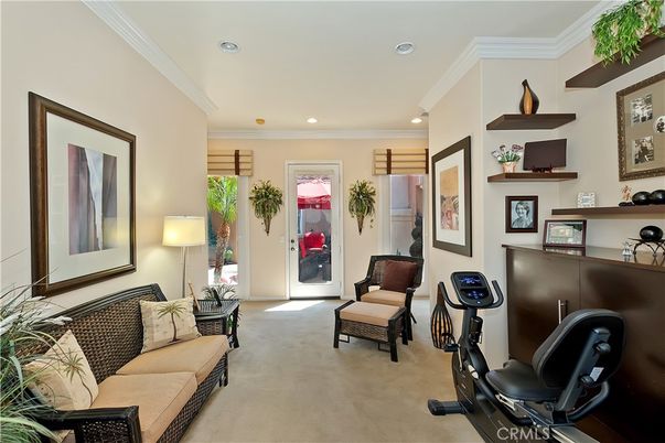Fitness Equipment, Interior, Living room, Recessed Lighting