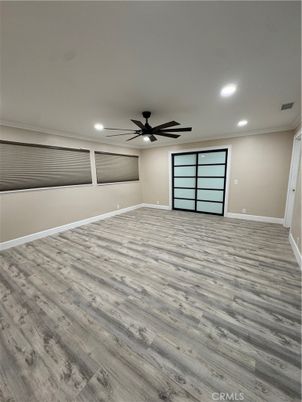 Empty room, Interior, Recessed Lighting, Wood Texture Flooring