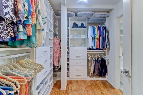Interior, Walk-in Closets, Wood Texture Flooring