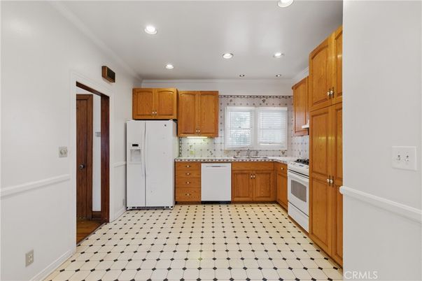 Interior, Kitchen, Recessed Lighting