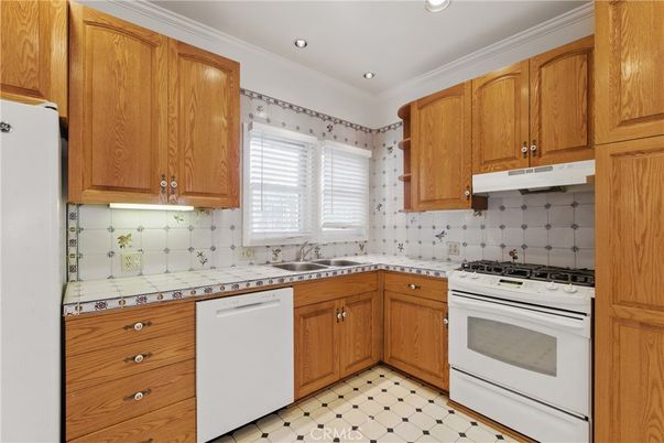 Interior, Kitchen, Recessed Lighting, Tile Countertops