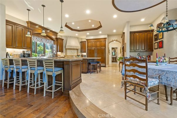 Dining room, Interior, Kitchen, Pendant Lights, Recessed Lighting, Wood Texture Flooring