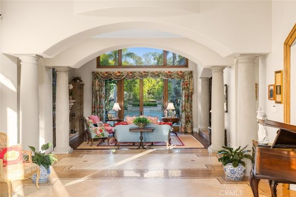 Interior, Living room, Piano, Water
