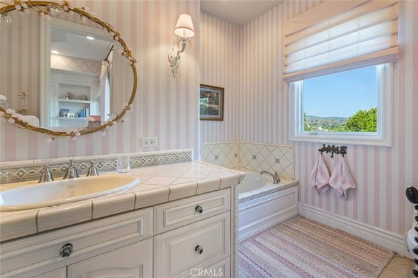 Bathroom, Interior, Recessed Lighting, Tile Countertops