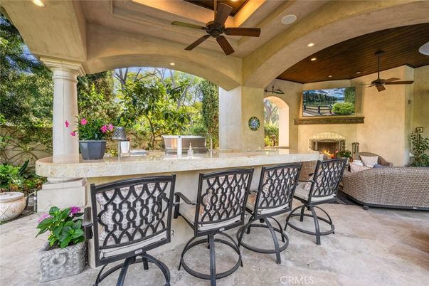 Exterior, Fireplace