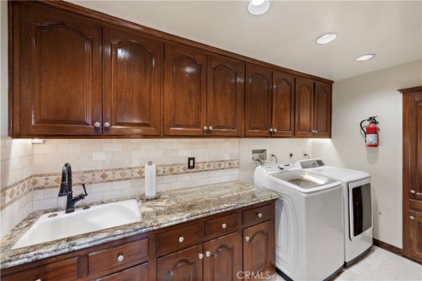 Interior, Recessed Lighting, Washer