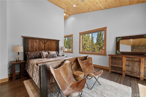 Bedroom, Interior, Recessed Lighting, Wooden Ceilings, Wood Texture Flooring