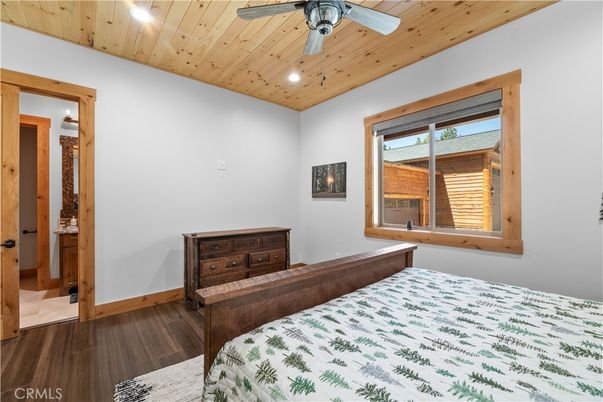 Bedroom, Interior, Recessed Lighting, Wooden Ceilings, Wood Texture Flooring