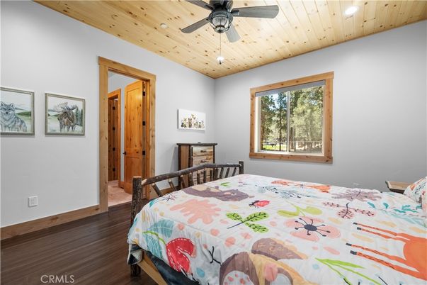 Bedroom, Interior, Recessed Lighting, Wooden Ceilings, Wood Texture Flooring