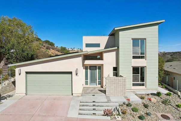 Attached, Exterior, Facade, Modern