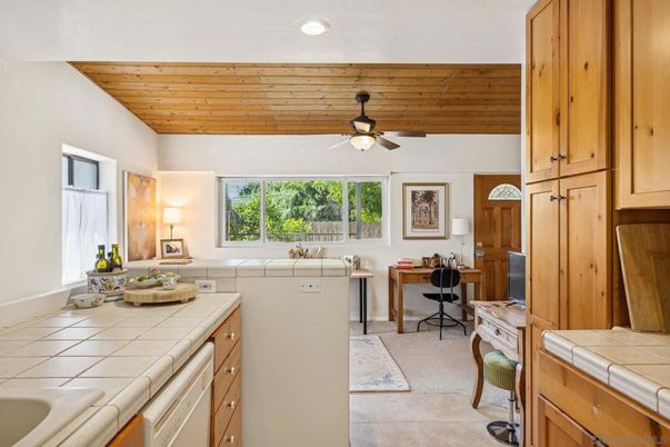Home Office, Interior, Recessed Lighting, Wooden Ceilings