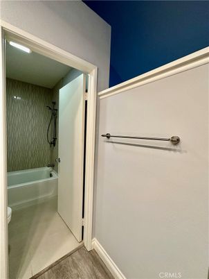 Bathroom, Interior, Recessed Lighting, Wood Texture Flooring