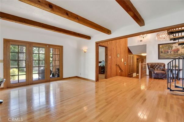 Chandelier, Empty room, Interior, Wooden Beams, Wood Texture Flooring, Wooden Walls
