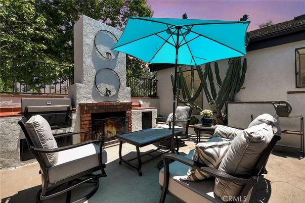 Exterior, Fireplace