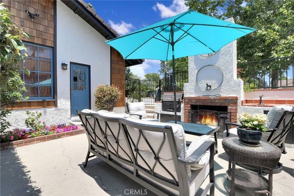 Exterior, Fireplace