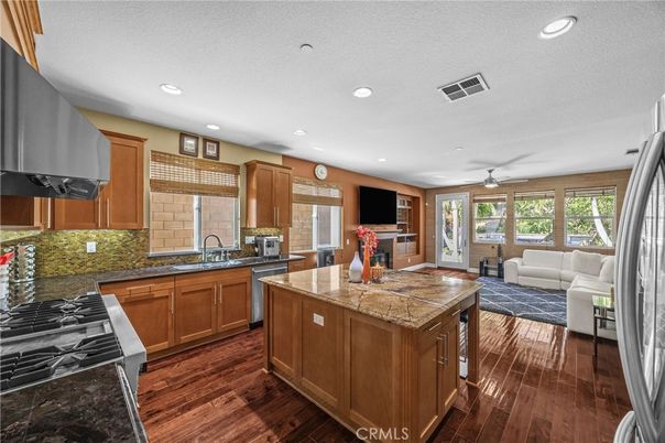Interior, Kitchen, Living room, Recessed Lighting, Wood Texture Flooring