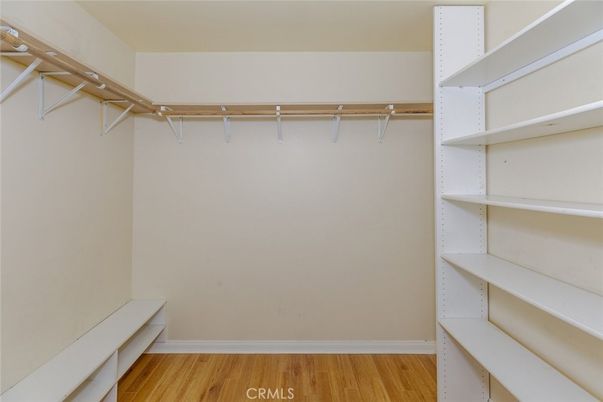 Interior, Walk-in Closets, Wood Texture Flooring