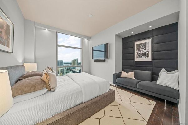 Bedroom, Interior, Recessed Lighting, Water, Wood Texture Flooring