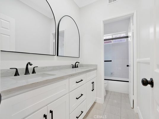 Bathroom, Dual Sink Vanities, Interior