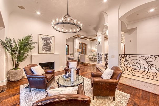 Fireplace, Interior, Living room, Pendant Lights, Recessed Lighting, Wood Texture Flooring