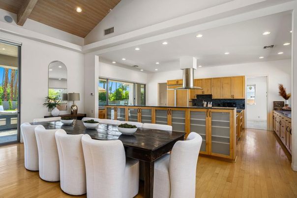 Dining room, Interior, Kitchen, Recessed Lighting, Wooden Beams, Wooden Ceilings, Wood Texture Flooring