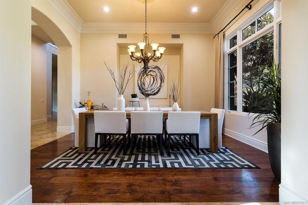 Chandelier, Dining room, Interior, Recessed Lighting, Wood Texture Flooring