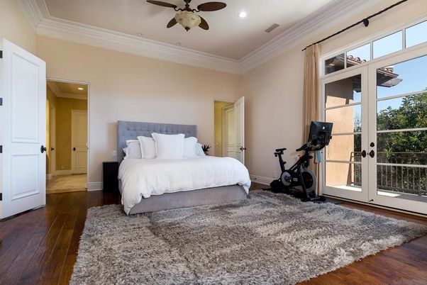 Bedroom, Fitness Equipment, Interior, Recessed Lighting, Wood Texture Flooring