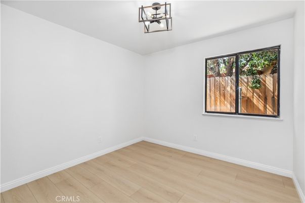 Empty room, Interior, Pendant Lights, Wood Texture Flooring