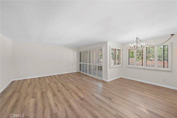 Chandelier, Empty room, Interior, Wood Texture Flooring