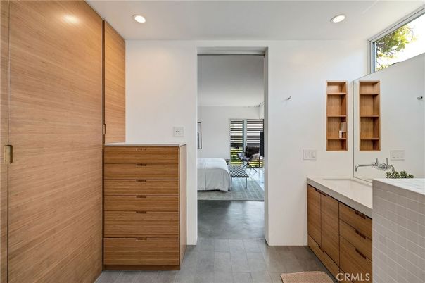 Bathroom, Bedroom, Dual Sink Vanities, Interior, Recessed Lighting