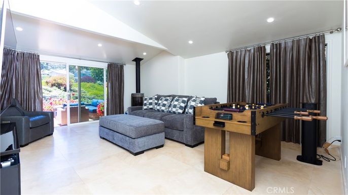 Game Room, Interior, Living room, Recessed Lighting