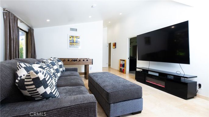 Game Room, Interior, Living room, Recessed Lighting