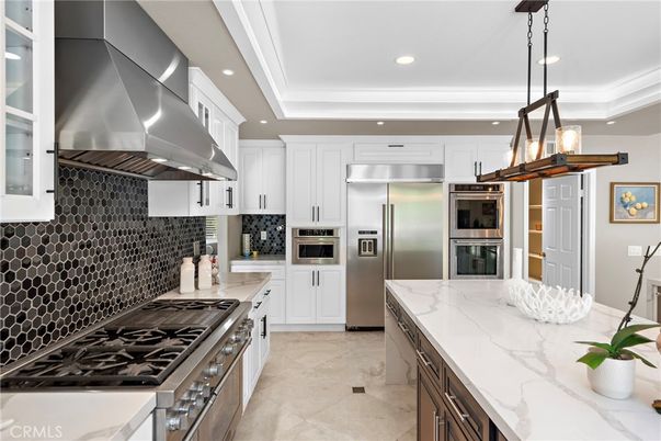Interior, Kitchen, Pendant Lights, Recessed Lighting, Stainless Steel Appliances