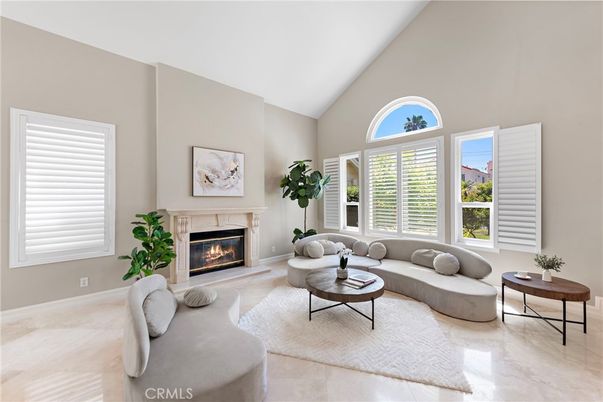 Fireplace, Interior, Living room