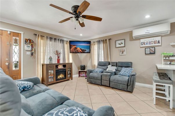 Fireplace, Interior, Living room, Recessed Lighting