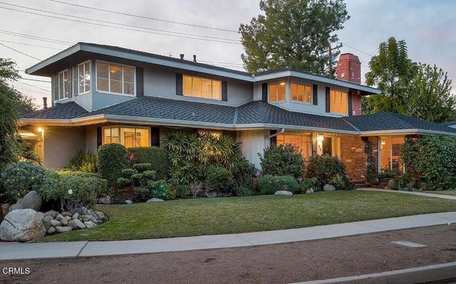 Exterior, Facade, Brick Facade, Modern