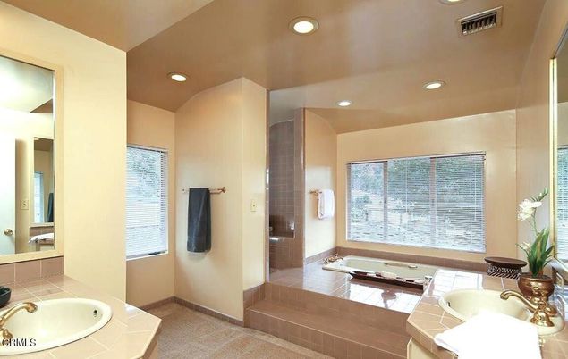 Bathroom, Interior, Recessed Lighting, Tile Countertops